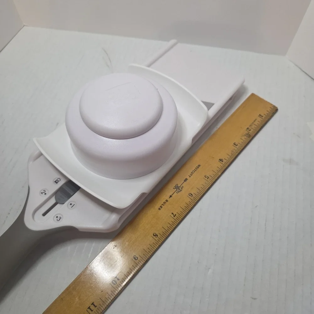 Pampered Chef Simple Slicer #1099 Mandolin Kitchen Slicing
